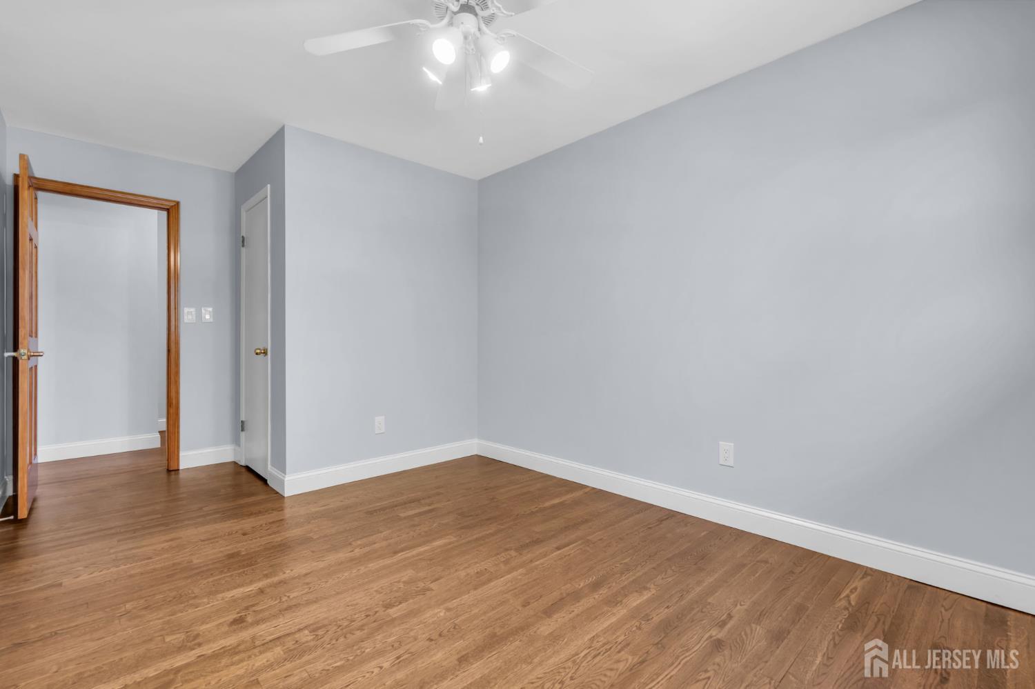 19 Baumer Road Sayreville NJ 08872