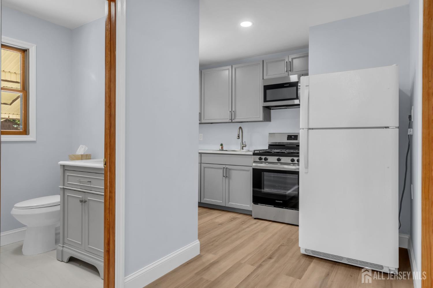 19 Baumer Road Sayreville NJ 08872