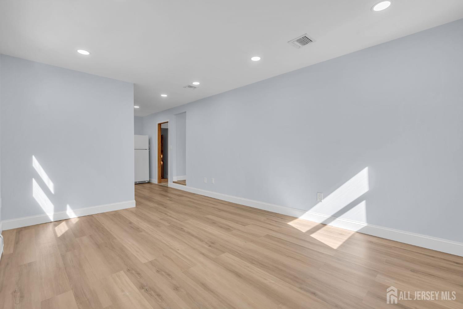 19 Baumer Road Sayreville NJ 08872