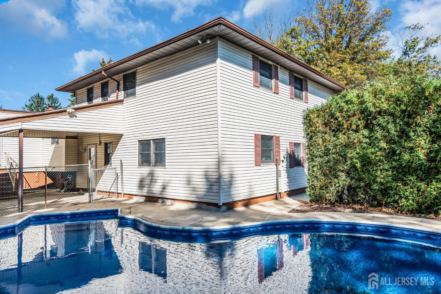 19 Baumer Road Sayreville NJ 08872