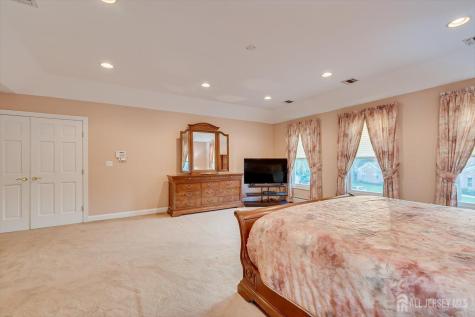 21 Stafford Road Colonia NJ 07067