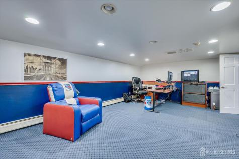 21 Stafford Road Colonia NJ 07067