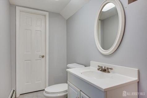 21 Stafford Road Colonia NJ 07067