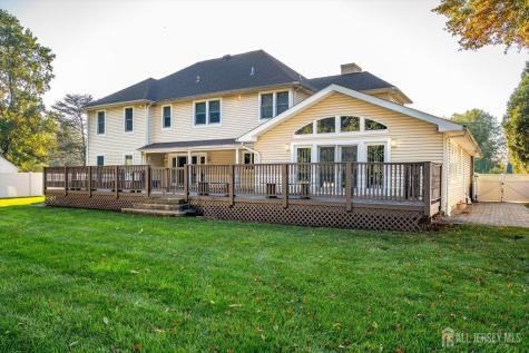 21 Stafford Road Colonia NJ 07067