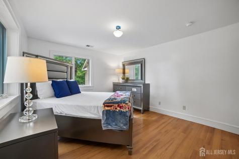 3811 Park Avenue Edison NJ 08820