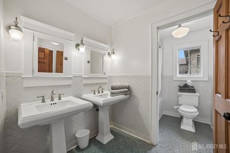 3811 Park Avenue Edison NJ 08820