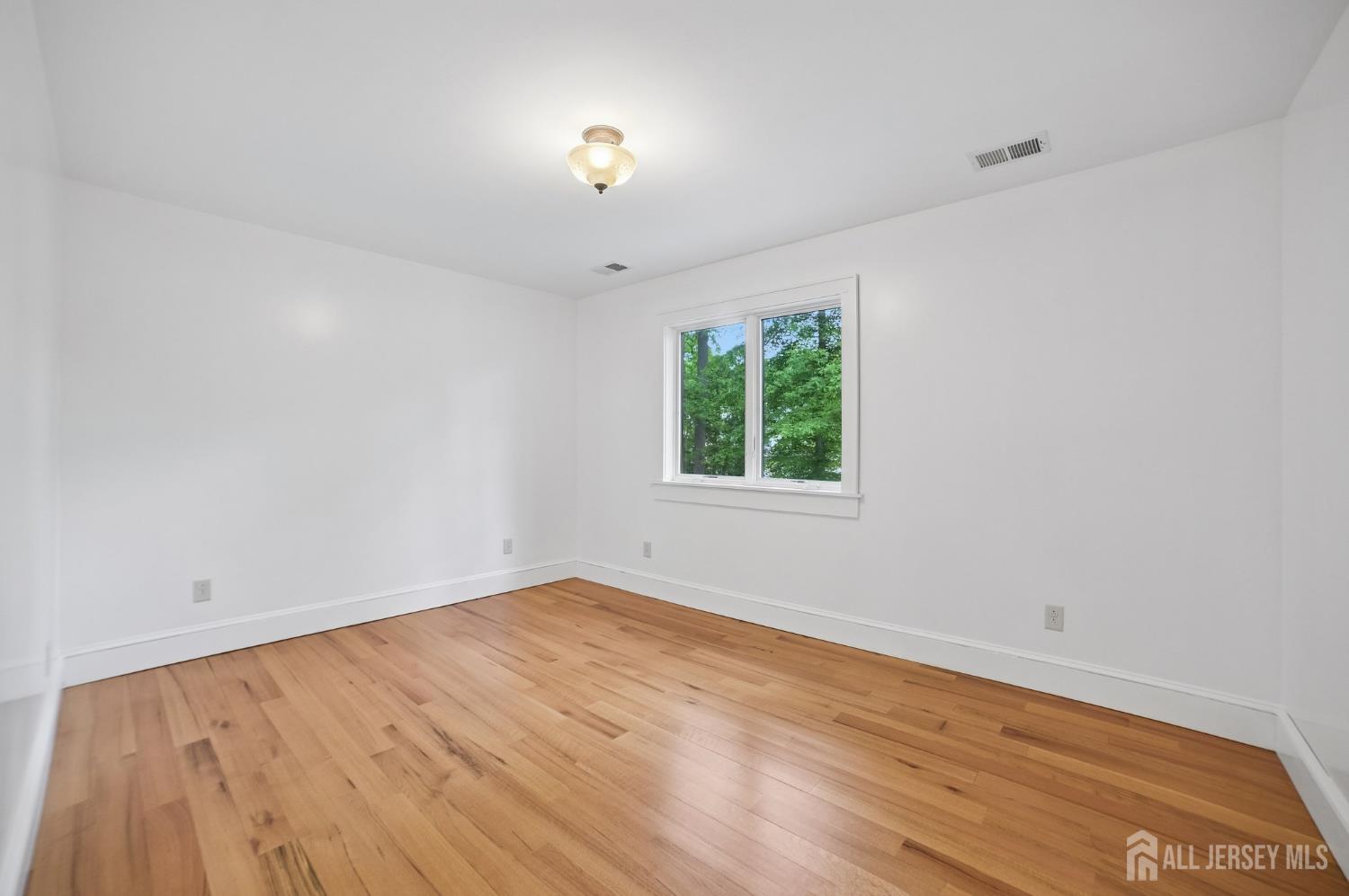 3811 Park Avenue Edison NJ 08820