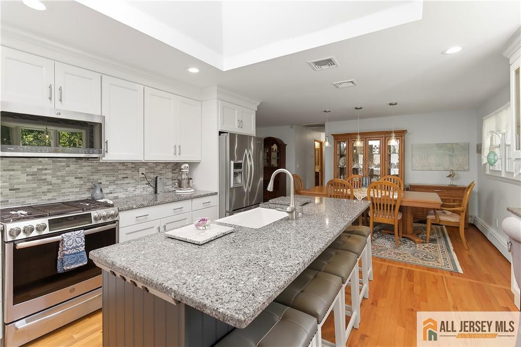 708 Sunbrite Lane Piscataway NJ 08854