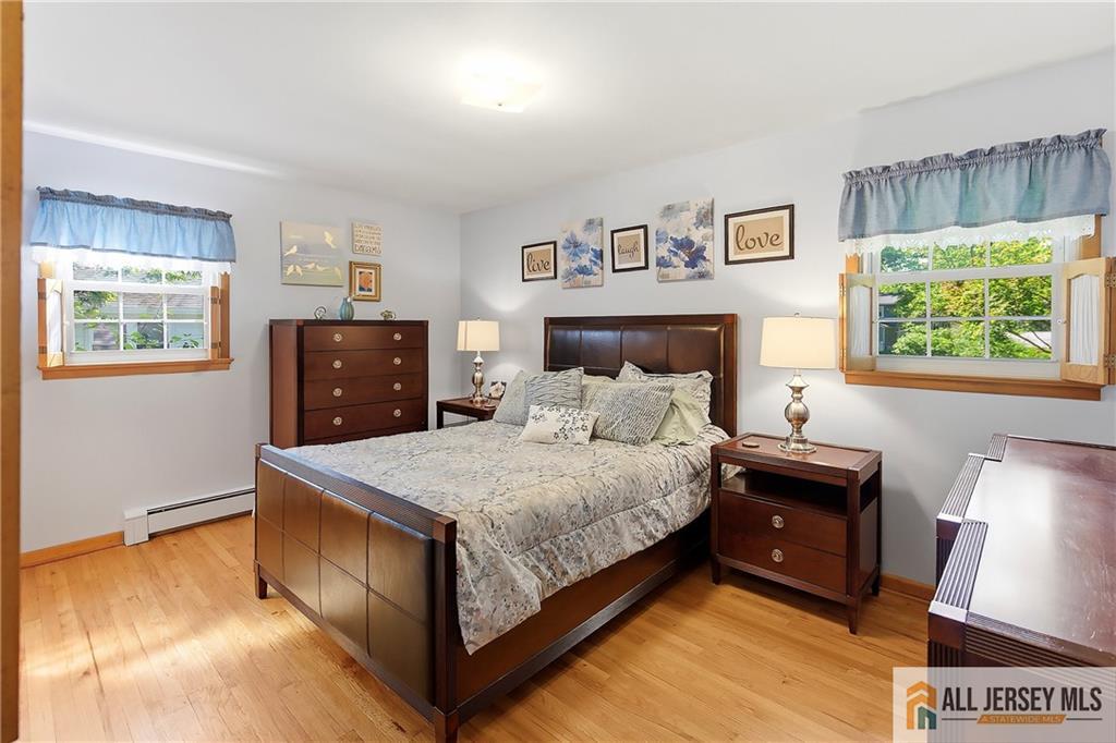 708 Sunbrite Lane Piscataway NJ 08854