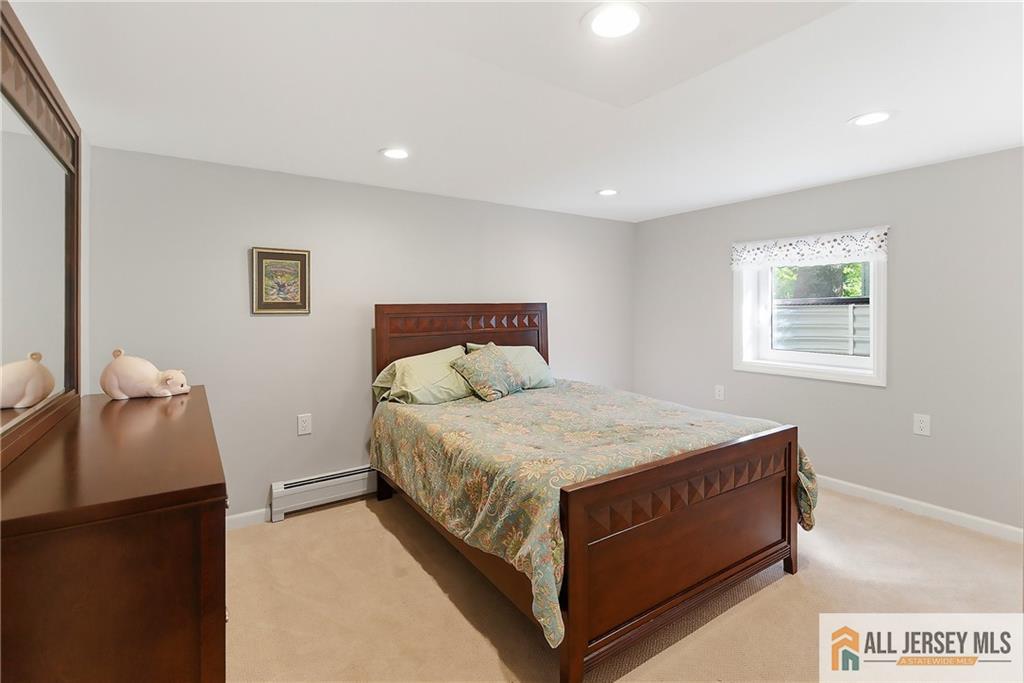 708 Sunbrite Lane Piscataway NJ 08854