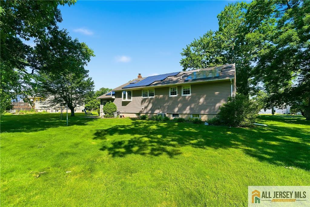 708 Sunbrite Lane Piscataway NJ 08854