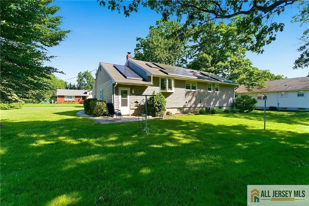 708 Sunbrite Lane Piscataway NJ 08854