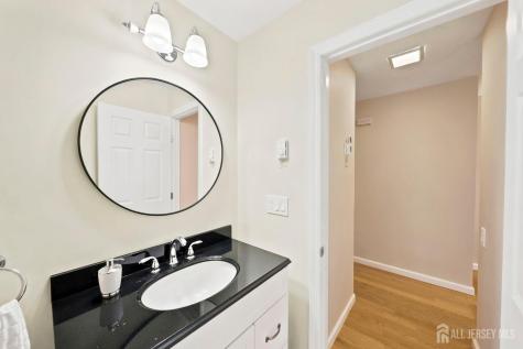 433 Andover Drive Jamesburg NJ 08831