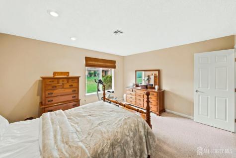 433 Andover Drive Jamesburg NJ 08831