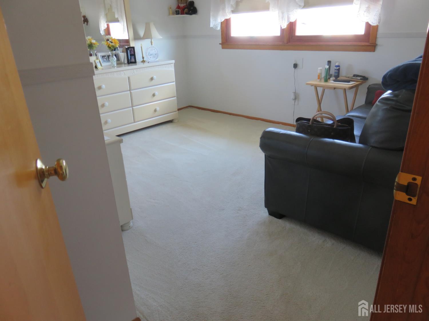 14 Sterling Court Perth Amboy NJ 08861