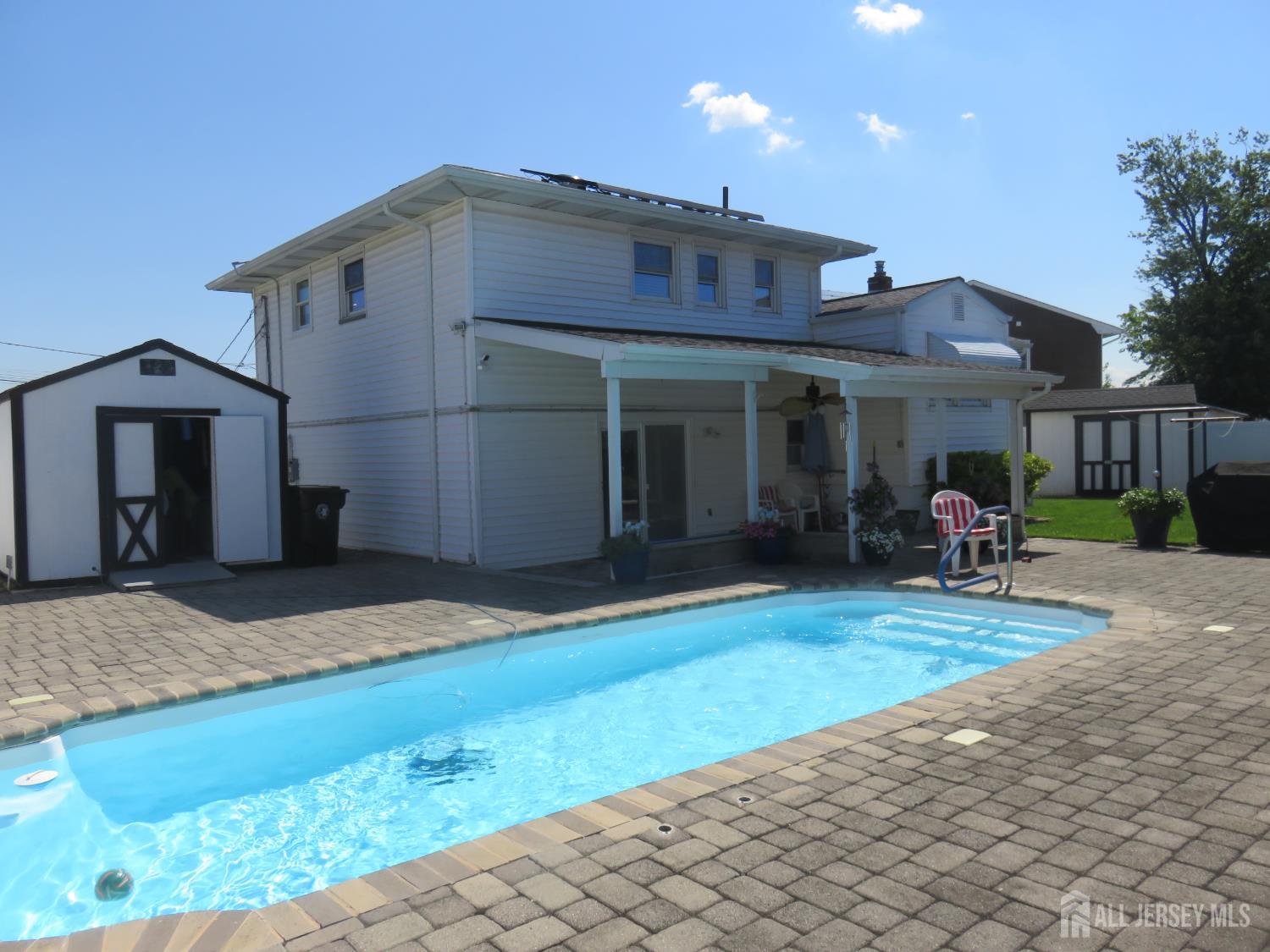 14 Sterling Court Perth Amboy NJ 08861