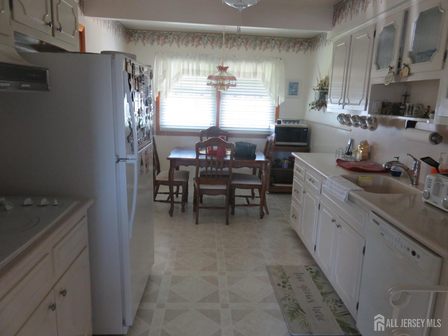 14 Sterling Court Perth Amboy NJ 08861