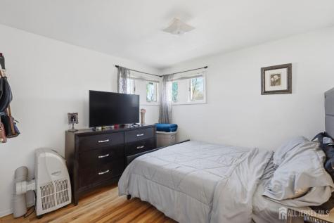 86 Westminster Road Colonia NJ 07067