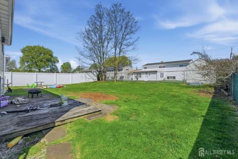86 Westminster Road Colonia NJ 07067