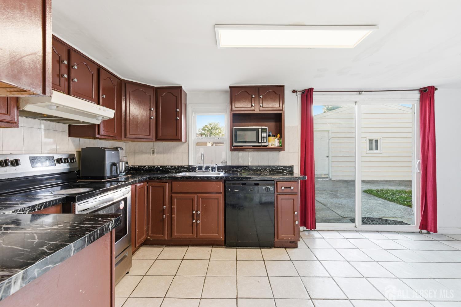 35 Coolidge Avenue Carteret NJ 07008