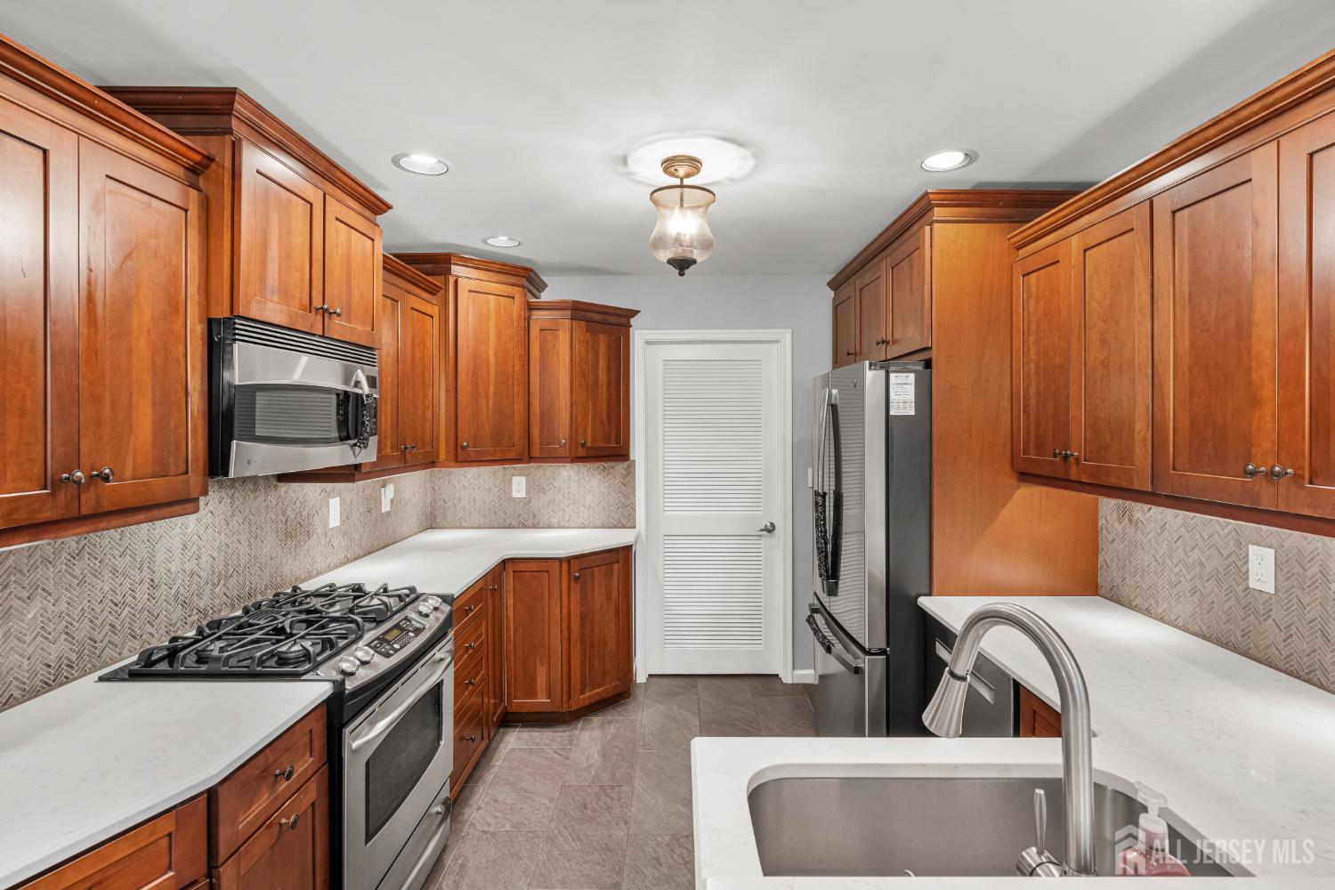 1 Eagle Court Monroe NJ 08831