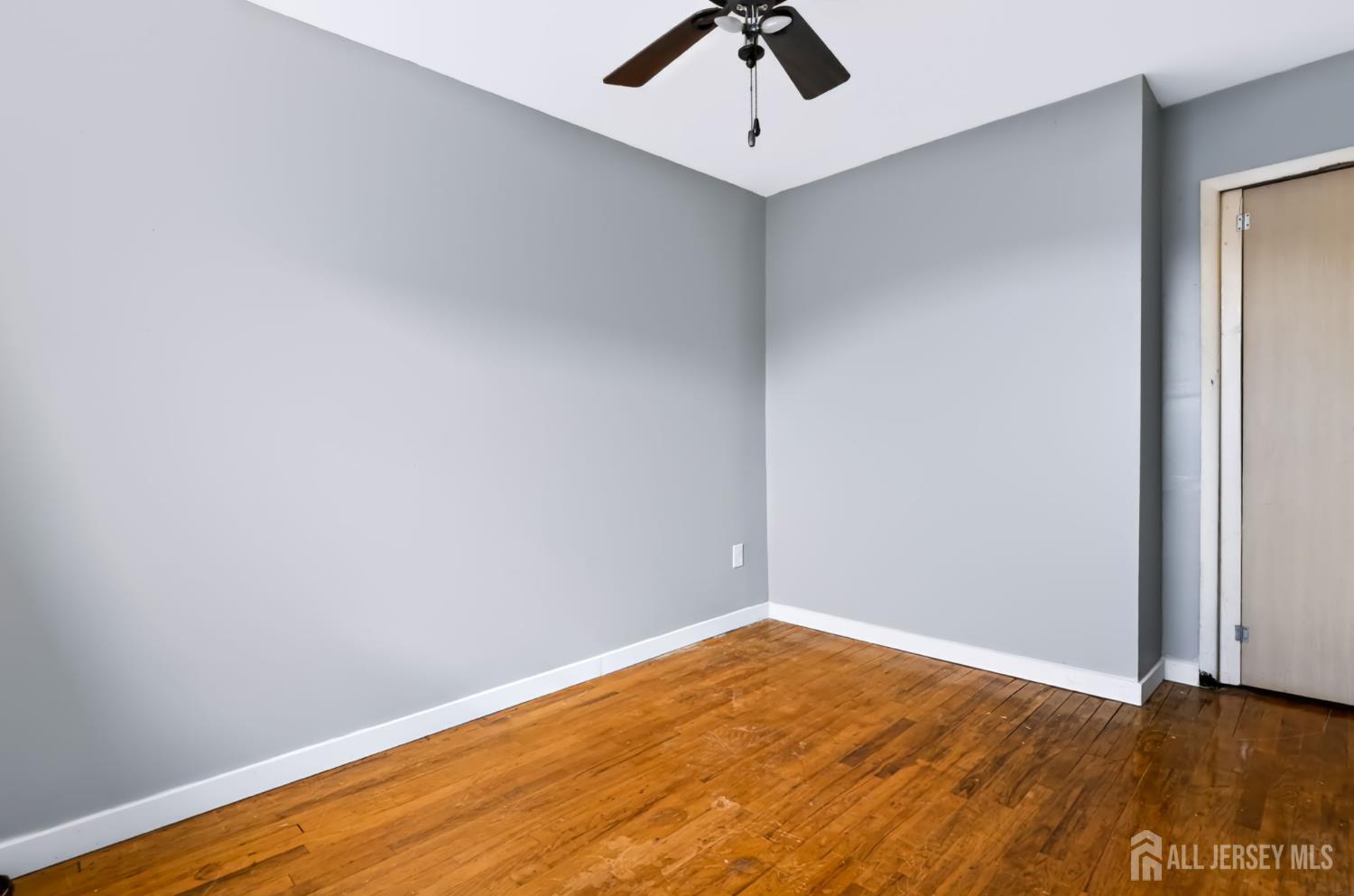 3-D Salem Avenue Carteret NJ 07008