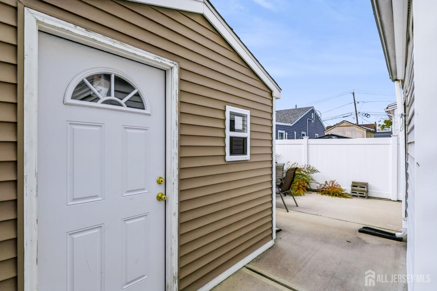 3-D Salem Avenue Carteret NJ 07008