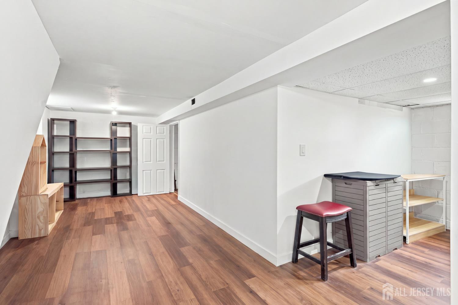 59 Lloyd Street Edison NJ 08817