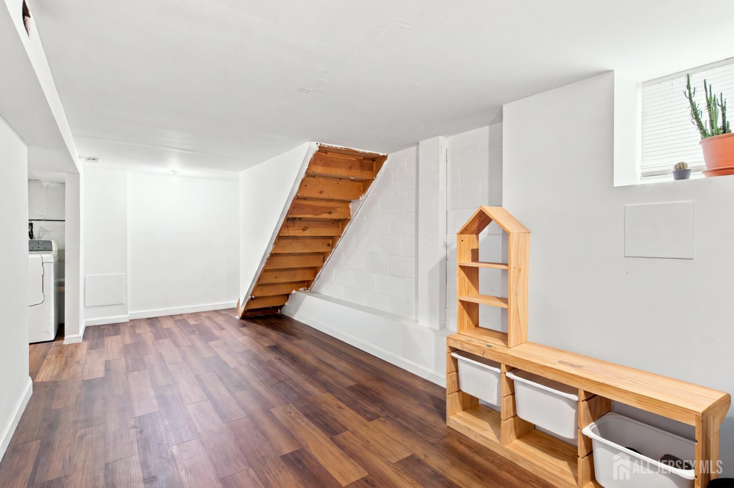 59 Lloyd Street Edison NJ 08817