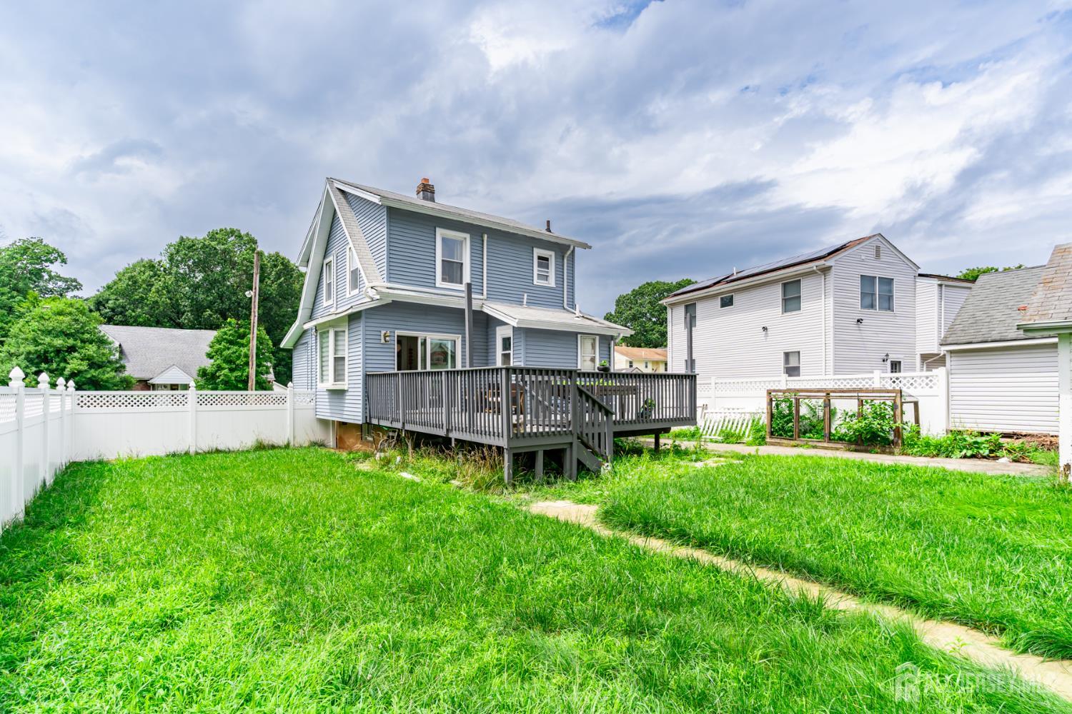 59 Lloyd Street Edison NJ 08817