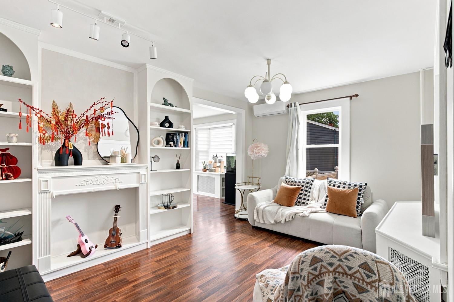 59 Lloyd Street Edison NJ 08817