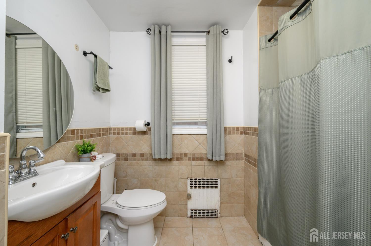 829-831 S 13th Street S Newark NJ 07108