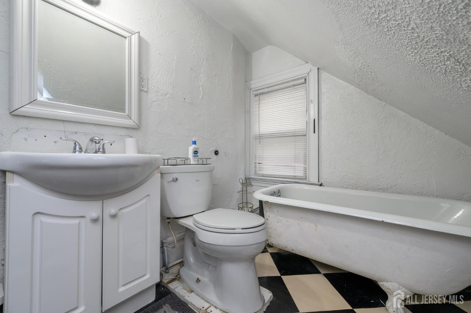 829-831 S 13th Street S Newark NJ 07108