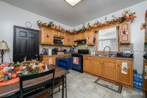 829-831 S 13th Street S Newark NJ 07108