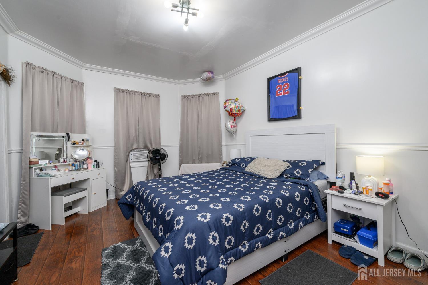 829-831 S 13th Street S Newark NJ 07108