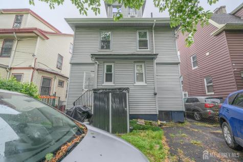 829-831 S 13th Street S Newark NJ 07108
