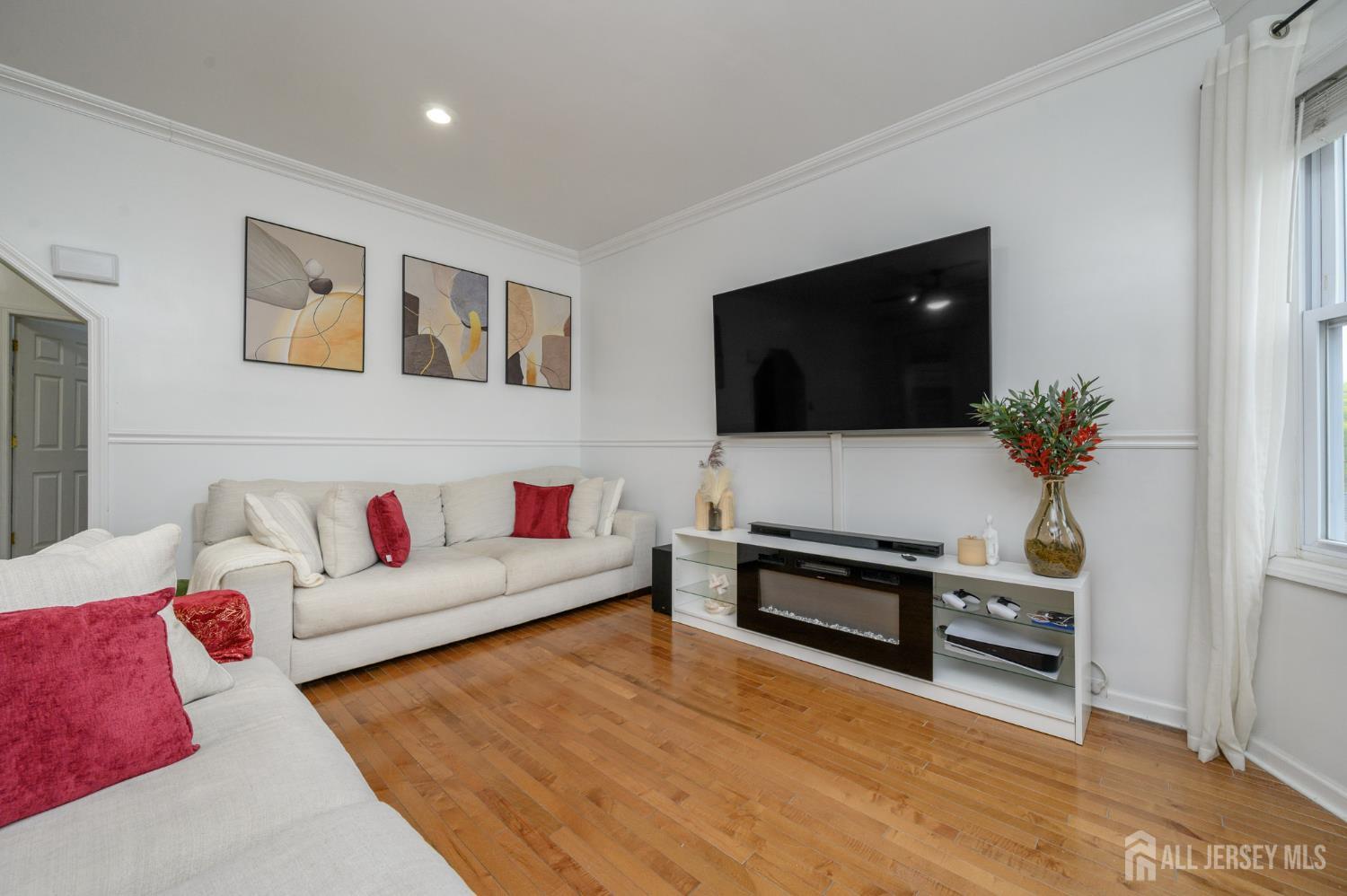 829-831 S 13th Street S Newark NJ 07108