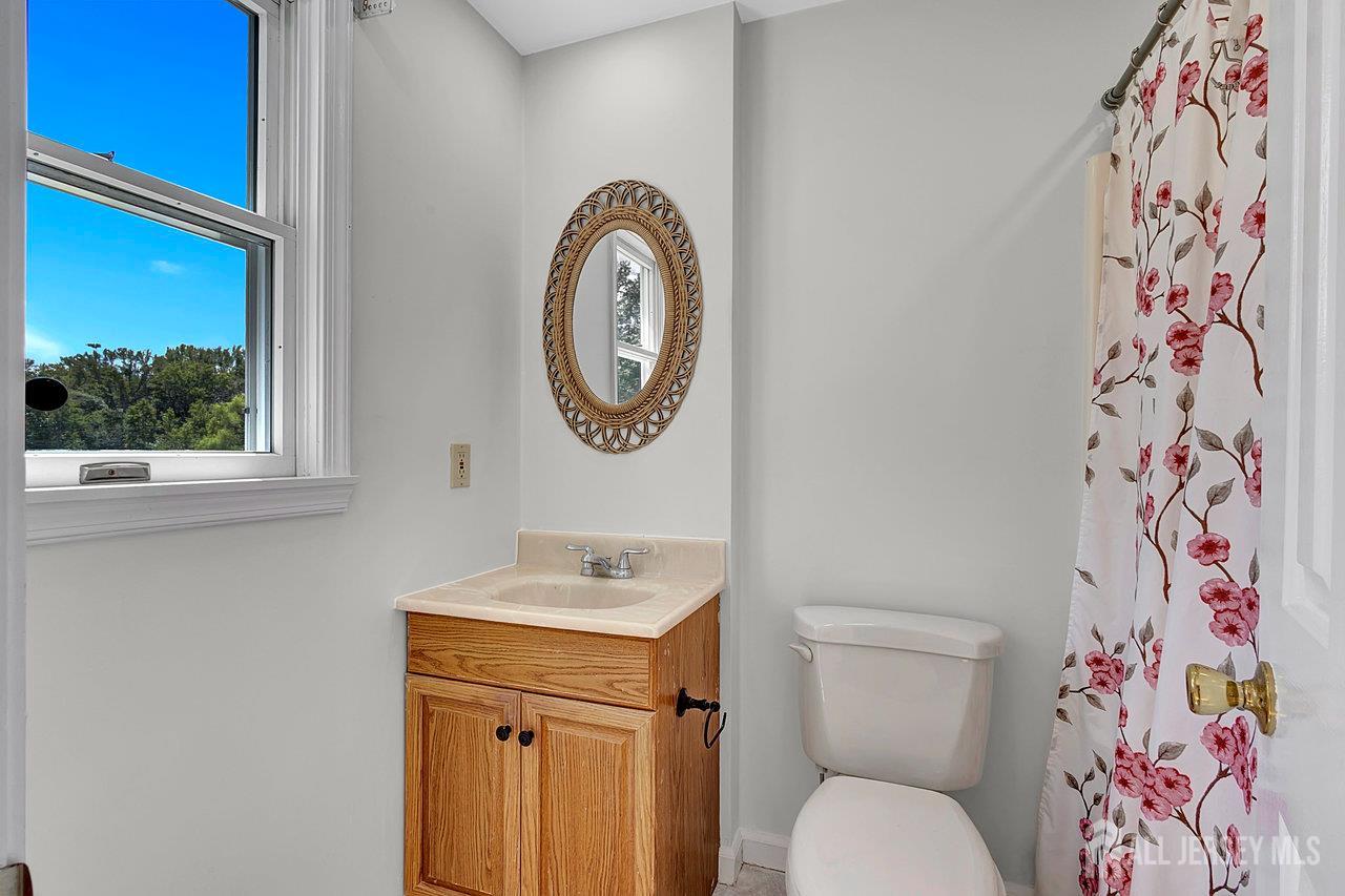 12 Dugans Grove Millstone NJ 08535