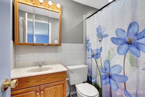 12 Dugans Grove Millstone NJ 08535