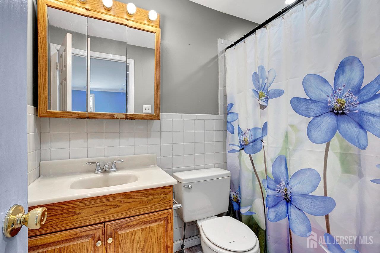 12 Dugans Grove Millstone NJ 08535