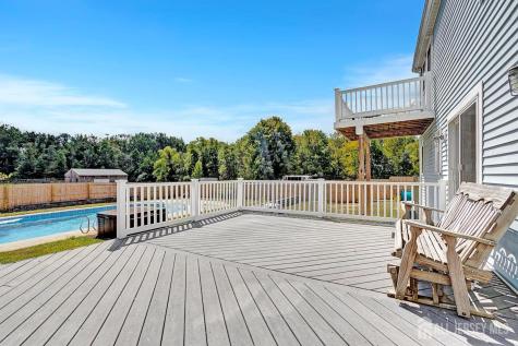 12 Dugans Grove Millstone NJ 08535