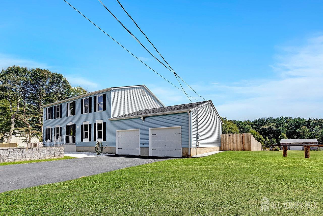12 Dugans Grove Millstone NJ 08535
