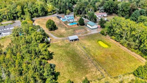 12 Dugans Grove Millstone NJ 08535