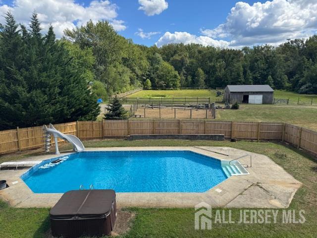 12 Dugans Grove Millstone NJ 08535