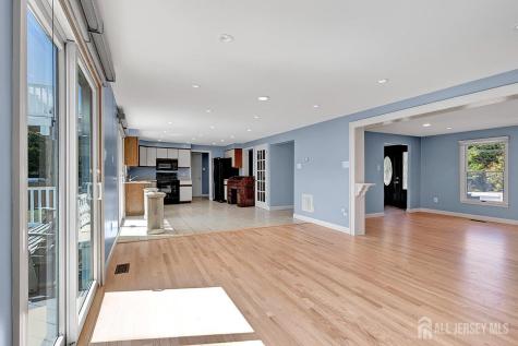 12 Dugans Grove Millstone NJ 08535