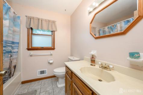 54 Spruce Street Beachwood NJ 08722