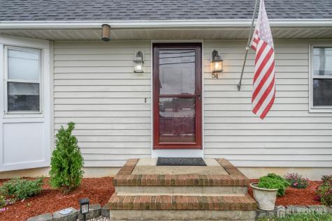 54 Spruce Street Beachwood NJ 08722