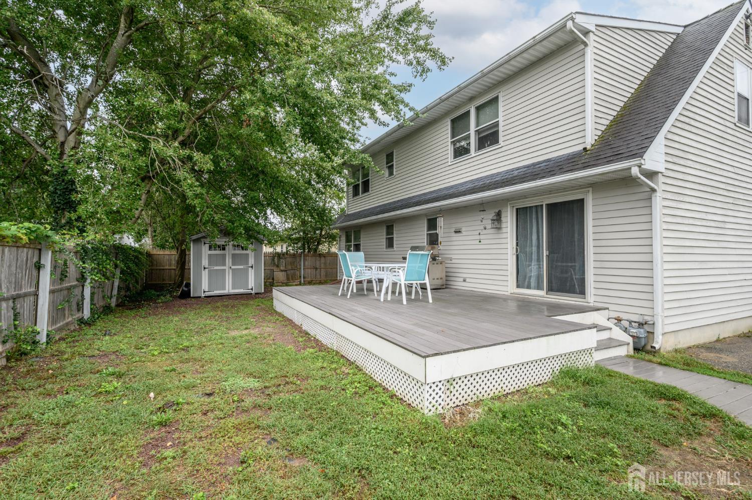 54 Spruce Street Beachwood NJ 08722