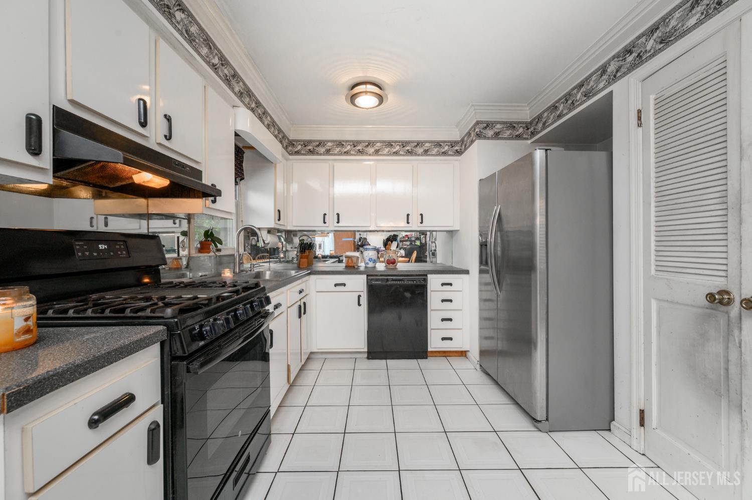 54 Spruce Street Beachwood NJ 08722
