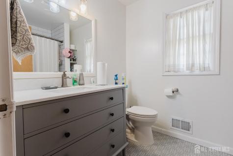 11 Edgeworth Place New Brunswick NJ 08901
